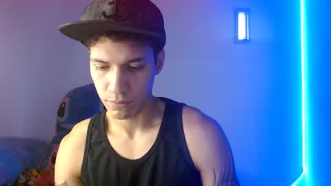 Snapshot of kai_anderr chatting on February 23, 9:05 pm kai_anderr online show from February 23, 9:05 pm