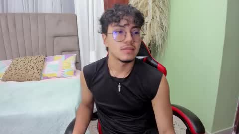 Snapshot of kai_storn chatting on February 1, 11:09 am kai_storn online show from February 1, 11:09 am