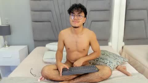 Snapshot of kai_storn chatting on February 26, 11:26 pm kai_storn online show from February 26, 11:26 pm