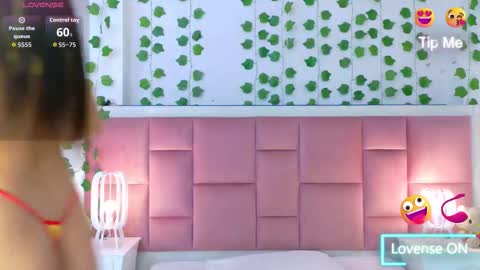 kelly online show from March 21, 11:15 am