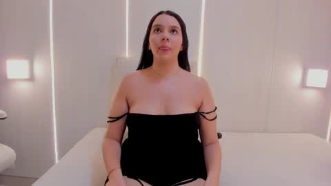Snapshot of kailyn_rosse chatting on April 29, 11:03 am Kailyn online show from April 29, 11:03 am