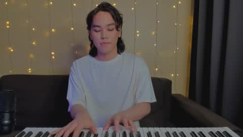 Snapshot of kain_takedaa chatting on December 15, 2:41 am Kain online show from December 15, 2:41 am