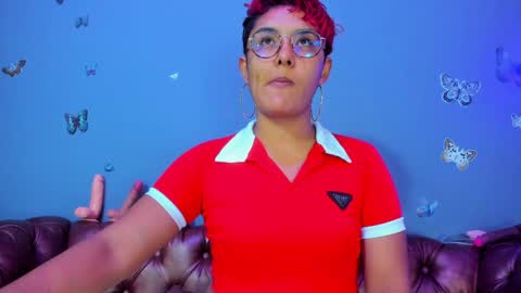 kaira_mosse_ online show from April 1, 11:44 am