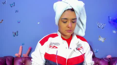 kaira_mosse_ online show from April 11, 11:14 am