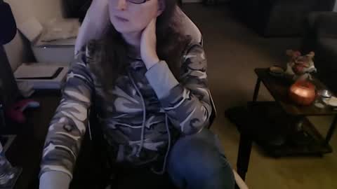 Camprincess331 online show from October 31, 1:17 am