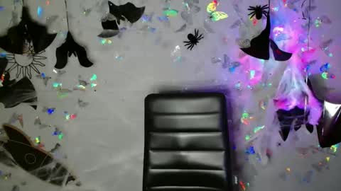 Snapshot of kaitlin_kk chatting on October 11, 6:23 am Kaitlin online show from October 11, 6:23 am