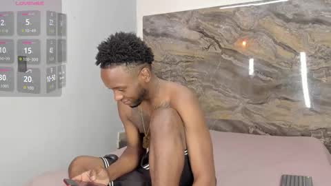 Kaleb  Violet online show from November 15, 3:59 am