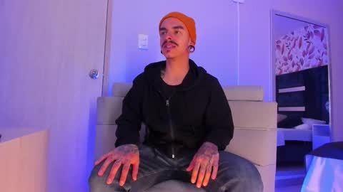 Kale online show from March 3, 9:15 am