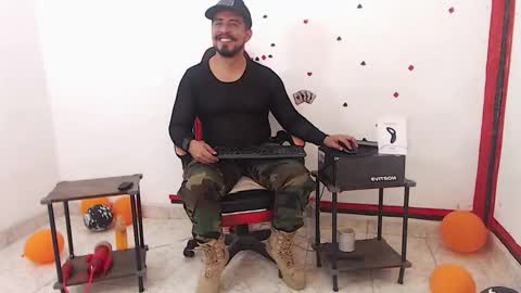 Kaleth online show from November 7, 3:34 pm