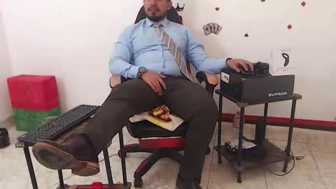 Kaleth online show from February 9, 3:38 pm