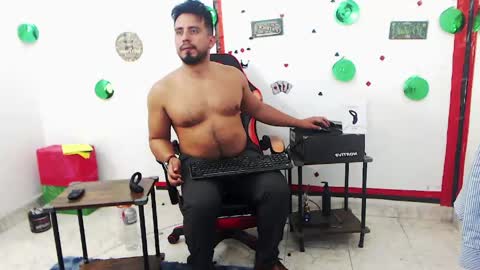 Snapshot of kalethbigdick88 chatting on April 30, 8:57 pm Kaleth online show from April 30, 8:57 pm