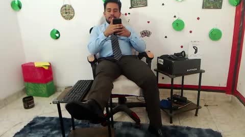 Kaleth online show from July 8, 4:22 pm