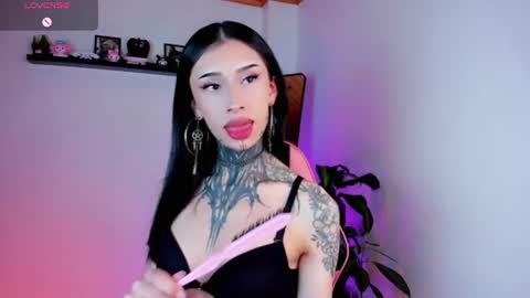 Snapshot of kali_ka chatting on July 7, 9:08 pm Kali Ka Please help me with your thumbs up its important dont forget my birthday on October 26 online show from July 7, 9:08 pm