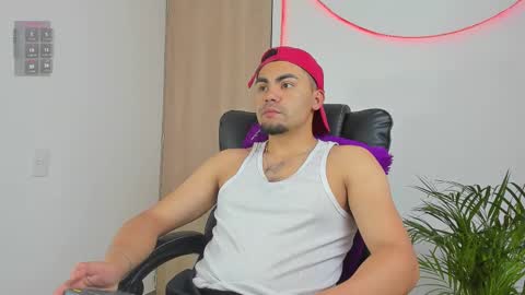 K A L I online show from February 4, 2:23 pm