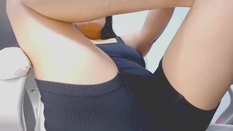 Hannah online show from April 7, 11:37 pm