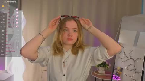 Emily online show from May 26, 6:09 am