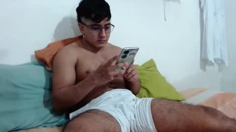 Snapshot of kamenov07 chatting on December 29, 8:15 pm kamenov07 online show from December 29, 8:15 pm