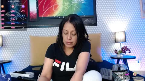 Kami online show from April 1, 8:17 pm