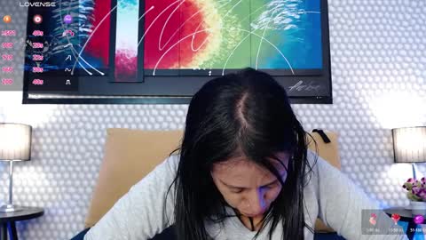 Kami online show from April 7, 8:09 pm