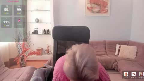 Snapshot of kamilagame chatting on February 3, 6:22 am Camila online show from February 3, 6:22 am