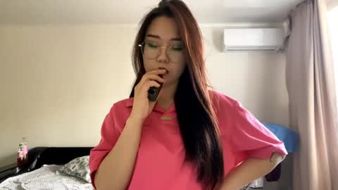 Bella online show from May 27, 1:57 am