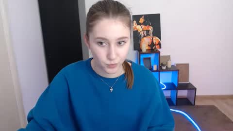 kamilla_love_ online show from February 17, 1:29 pm