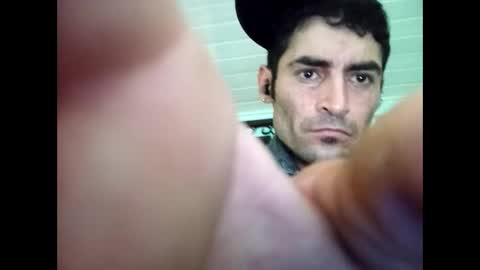 Snapshot of kamlug chatting on January 28, 2:21 pm kamlug online show from January 28, 2:21 pm