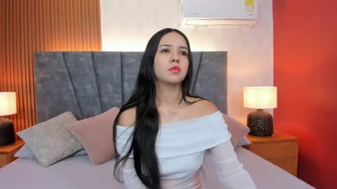 Deisy Miller online show from May 14, 6:37 pm