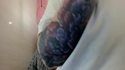 CAMILA   IG Camila2oficial online show from January 8, 1:13 pm