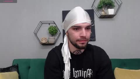 Kane online show from April 12, 9:53 pm