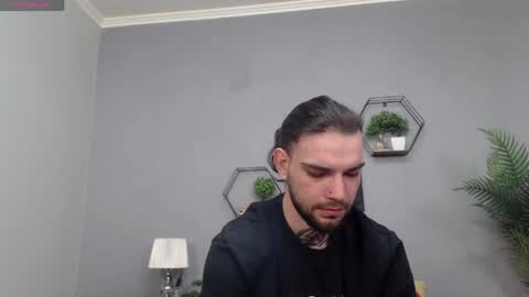 Snapshot of kanehunter chatting on April 24, 2:25 am Kane online show from April 24, 2:25 am