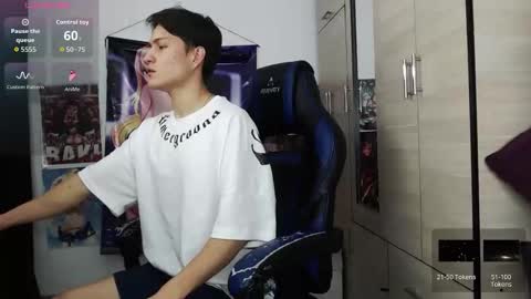 Snapshot of kanekixxxhot chatting on February 7, 1:26 pm andres online show from February 7, 1:26 pm