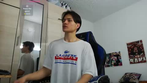 andres online show from July 3, 11:38 am