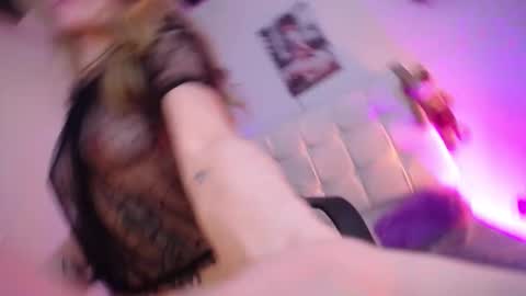 Snapshot of kaoz_33 chatting on December 11, 11:00 pm kaoz_33 online show from December 11, 11:00 pm