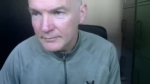 Robbie online show from March 1, 9:11 am