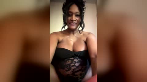 Snapshot of kaptin_hook chatting on June 1, 1:29 am Kaptin hook NiNi online show from June 1, 1:29 am
