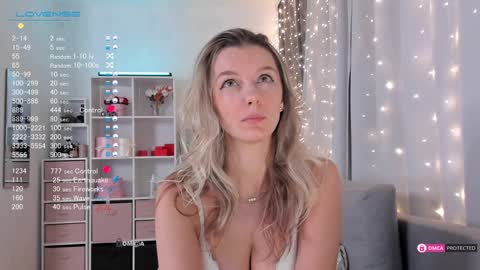 Julia online show from January 22, 1:10 am