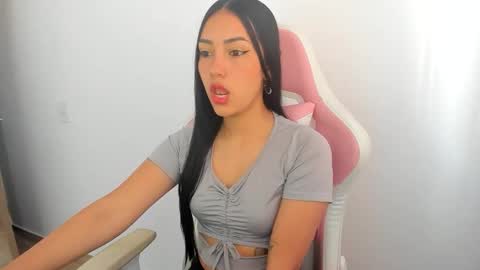 karely_sweet_ online show from May 20, 2:12 pm