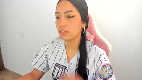 karely_sweet_ online show from May 22, 3:17 pm