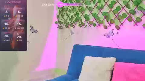 Snapshot of karen_ariass chatting on September 22, 1:46 pm Karen online show from September 22, 1:46 pm