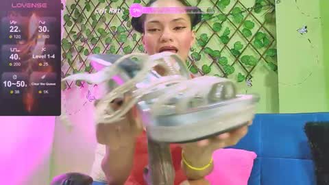 Snapshot of karen_ariass chatting on October 4, 2:37 pm Karen online show from October 4, 2:37 pm