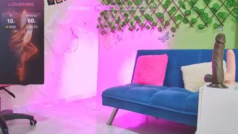 Snapshot of karen_ariass chatting on October 20, 1:44 pm Karen online show from October 20, 1:44 pm