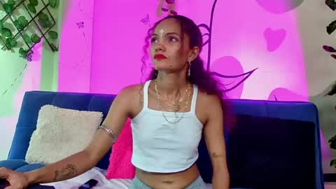 Snapshot of karen_ariass chatting on July 11, 2:36 am Karen online show from July 11, 2:36 am