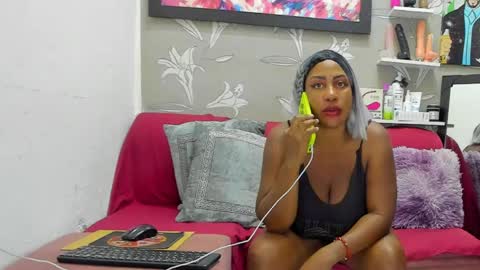 Karen online show from May 25, 9:32 pm