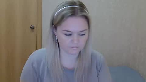 Snapshot of karennelsonx chatting on April 28, 10:53 am karennelsonx online show from April 28, 10:53 am