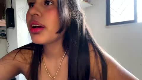 kariina candy and fox online show from June 17, 4:41 pm