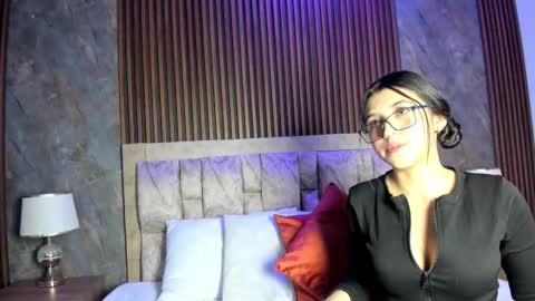 Snapshot of karina_carmona chatting on November 13, 12:59 pm karina_carmona online show from November 13, 12:59 pm