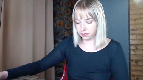 Snapshot of karina_fun chatting on February 4, 4:05 am karina online show from February 4, 4:05 am