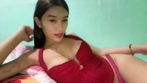 Snapshot of karina_goddess chatting on June 21, 1:13 pm karina online show from June 21, 1:13 pm