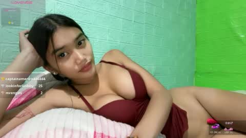 Snapshot of karina_goddess chatting on July 27, 2:02 pm karina online show from July 27, 2:02 pm